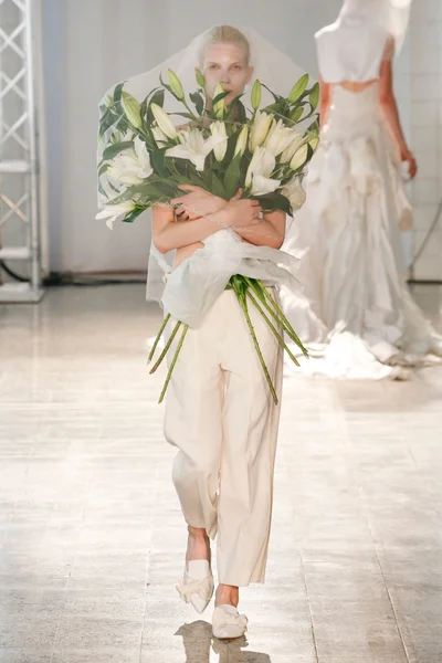 Look 29